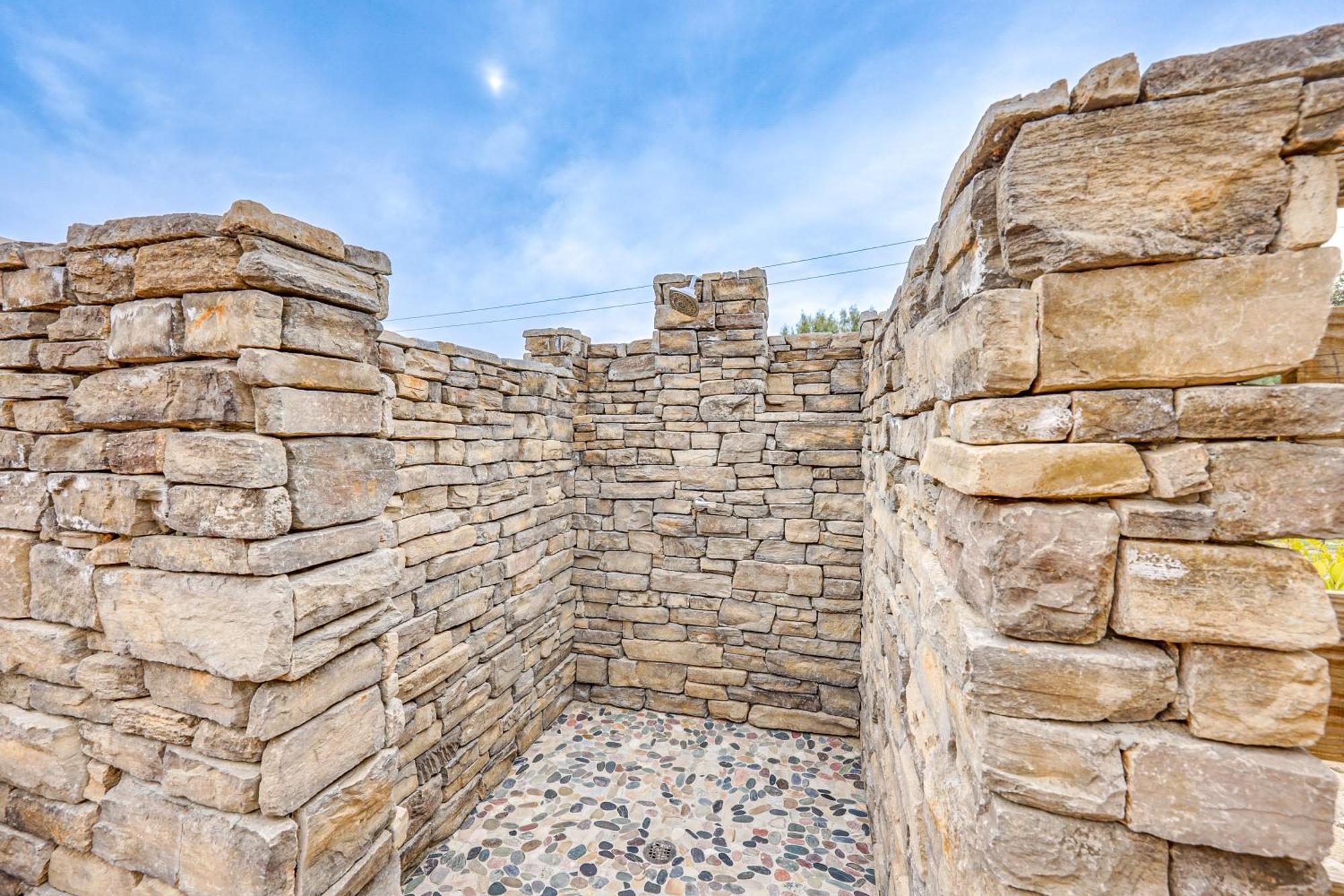 Updated Abode 22 Mi To Joshua Tree National Park! Morongo Valley Exteriör bild